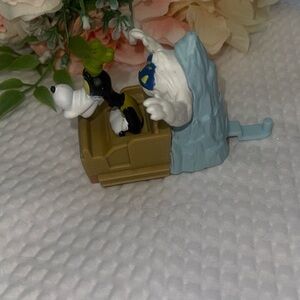 Goofy Expedition Everest Mcdonalds Happy Meal Toy Mickey Minnie Runaway Railway